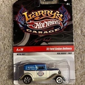Larry’s Garage Hot Wheels ‘32 Ford